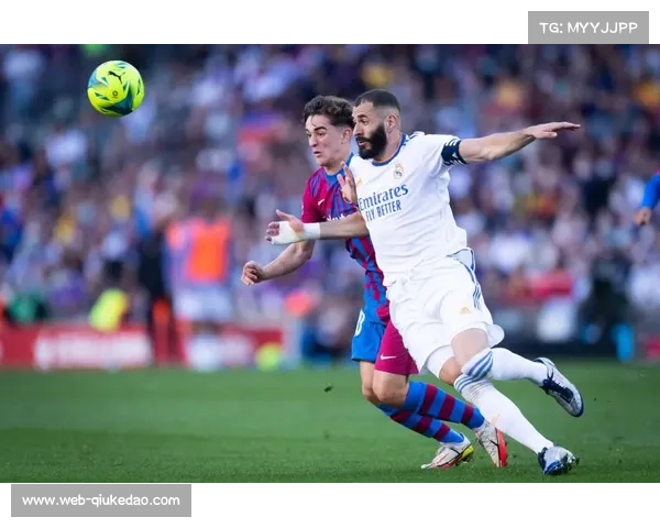 维尼修斯点球被VAR取消 罗德里戈建功助皇马险胜巴萨